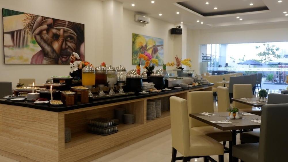 Vega Prime Hotel & Convention Sorong Eksteriør billede