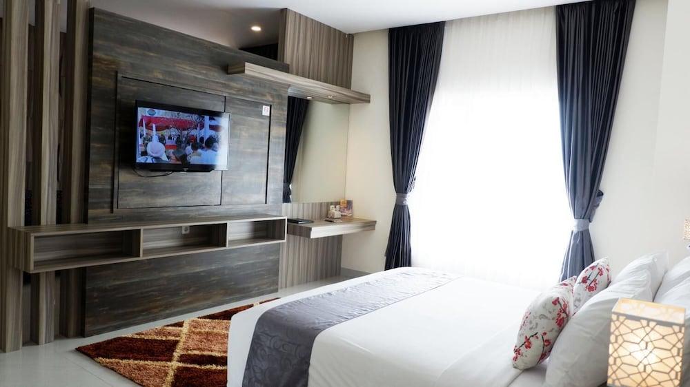 Vega Prime Hotel & Convention Sorong Eksteriør billede