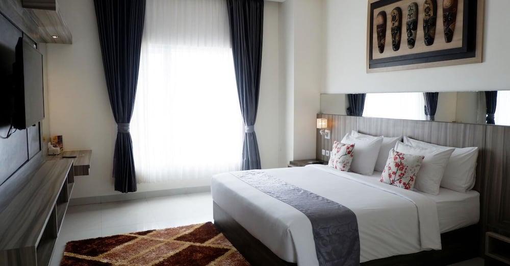 Vega Prime Hotel & Convention Sorong Eksteriør billede