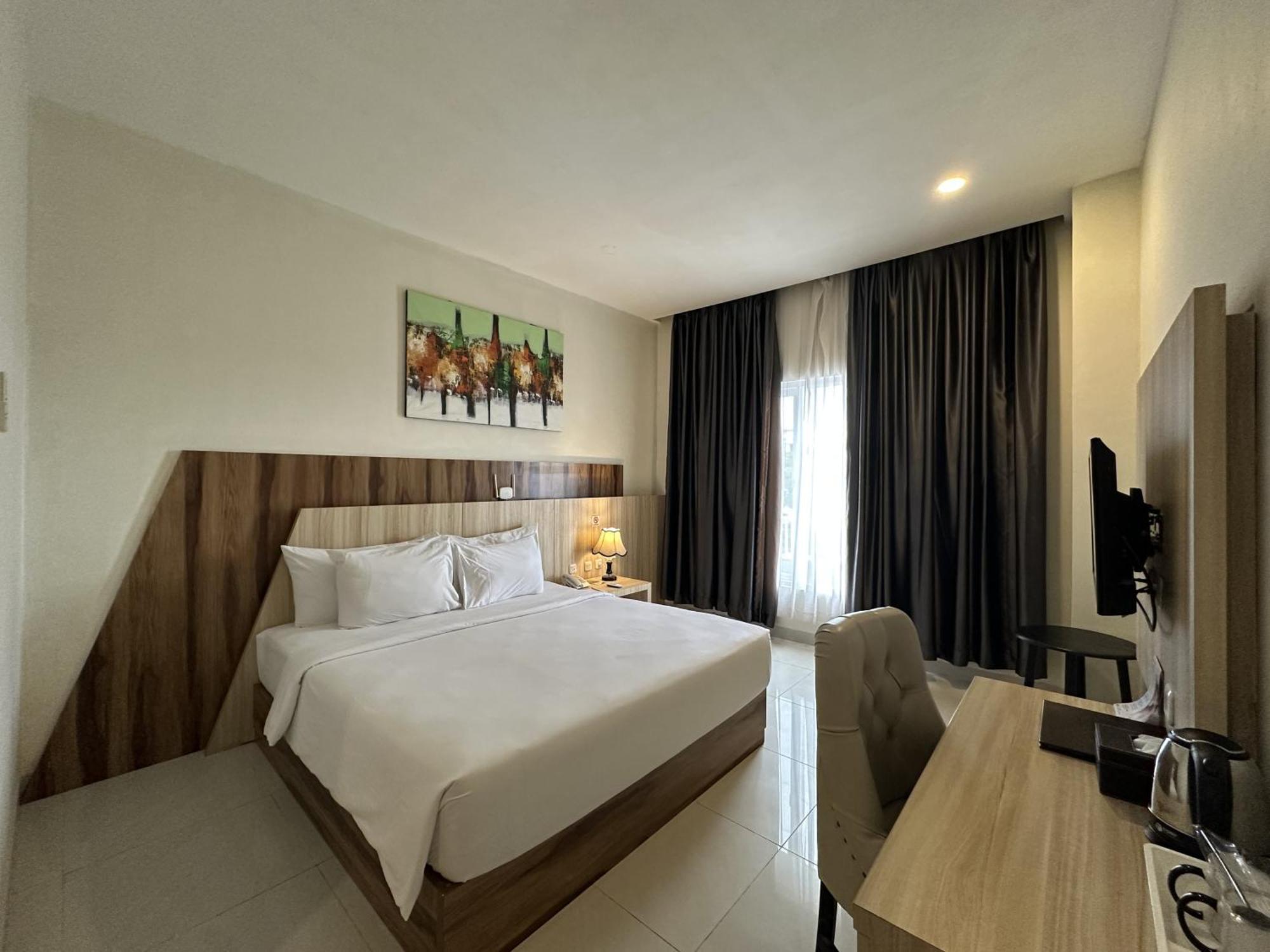 Vega Prime Hotel & Convention Sorong Værelse billede