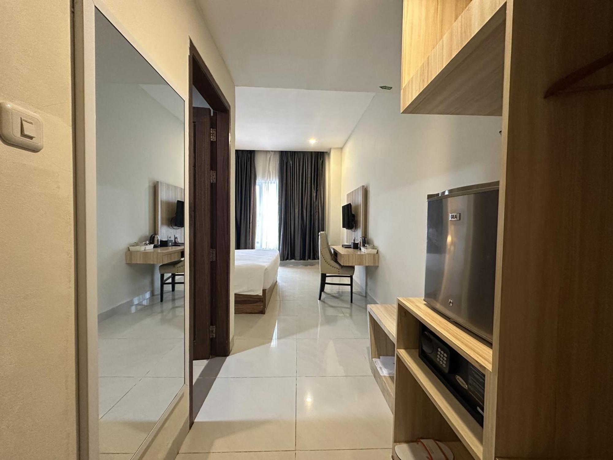 Vega Prime Hotel & Convention Sorong Værelse billede