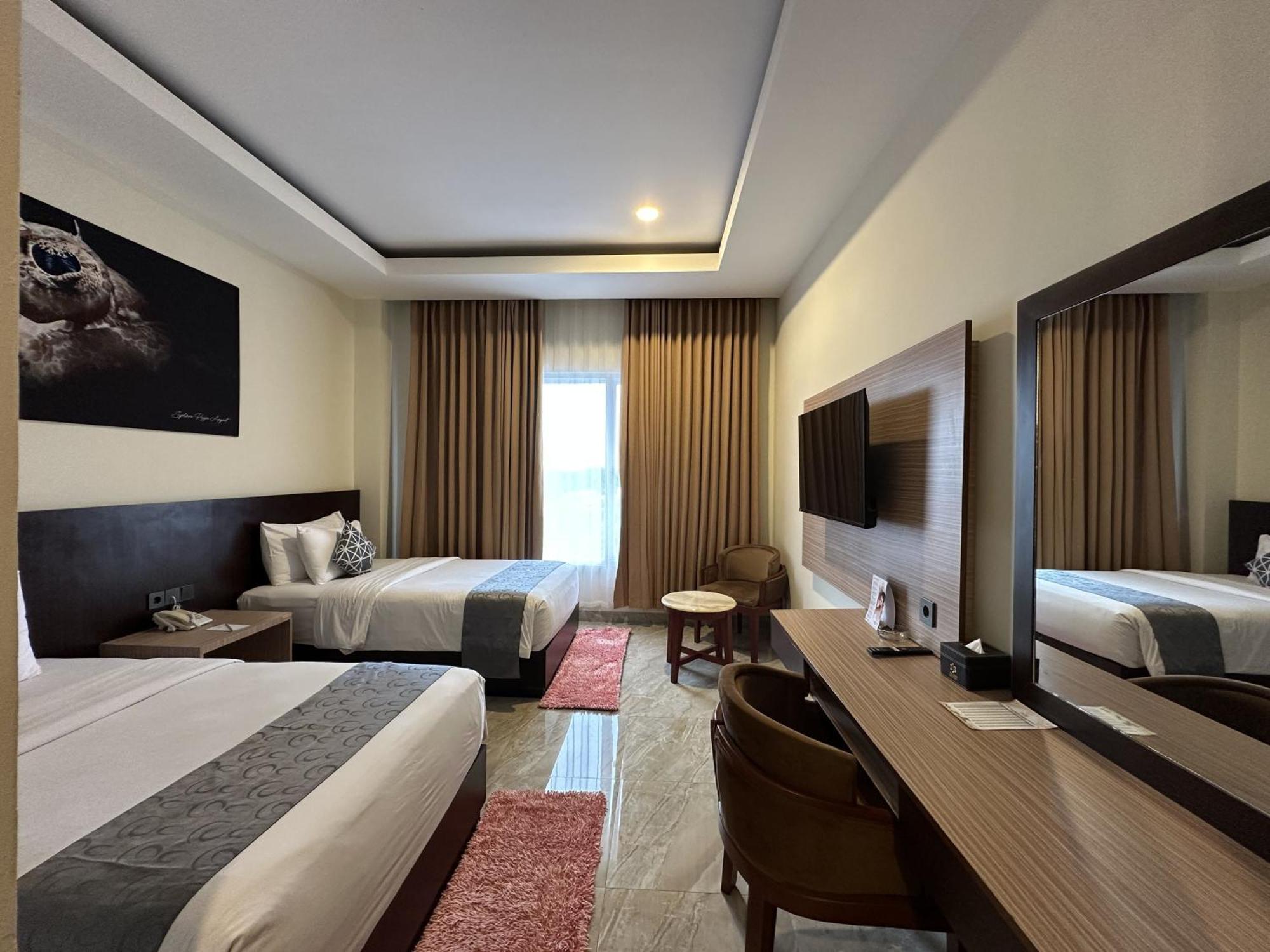 Vega Prime Hotel & Convention Sorong Eksteriør billede