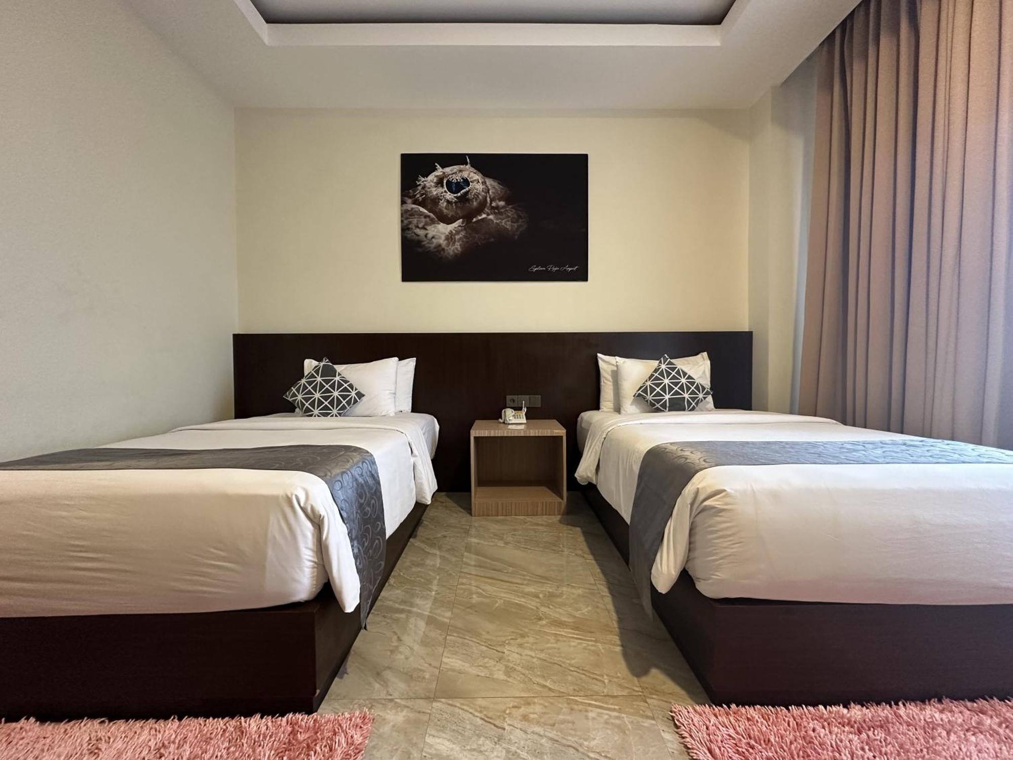 Vega Prime Hotel & Convention Sorong Værelse billede
